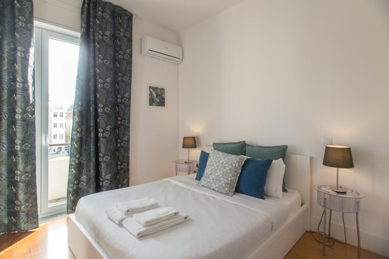 Pinpoint By Hosts * Oporto